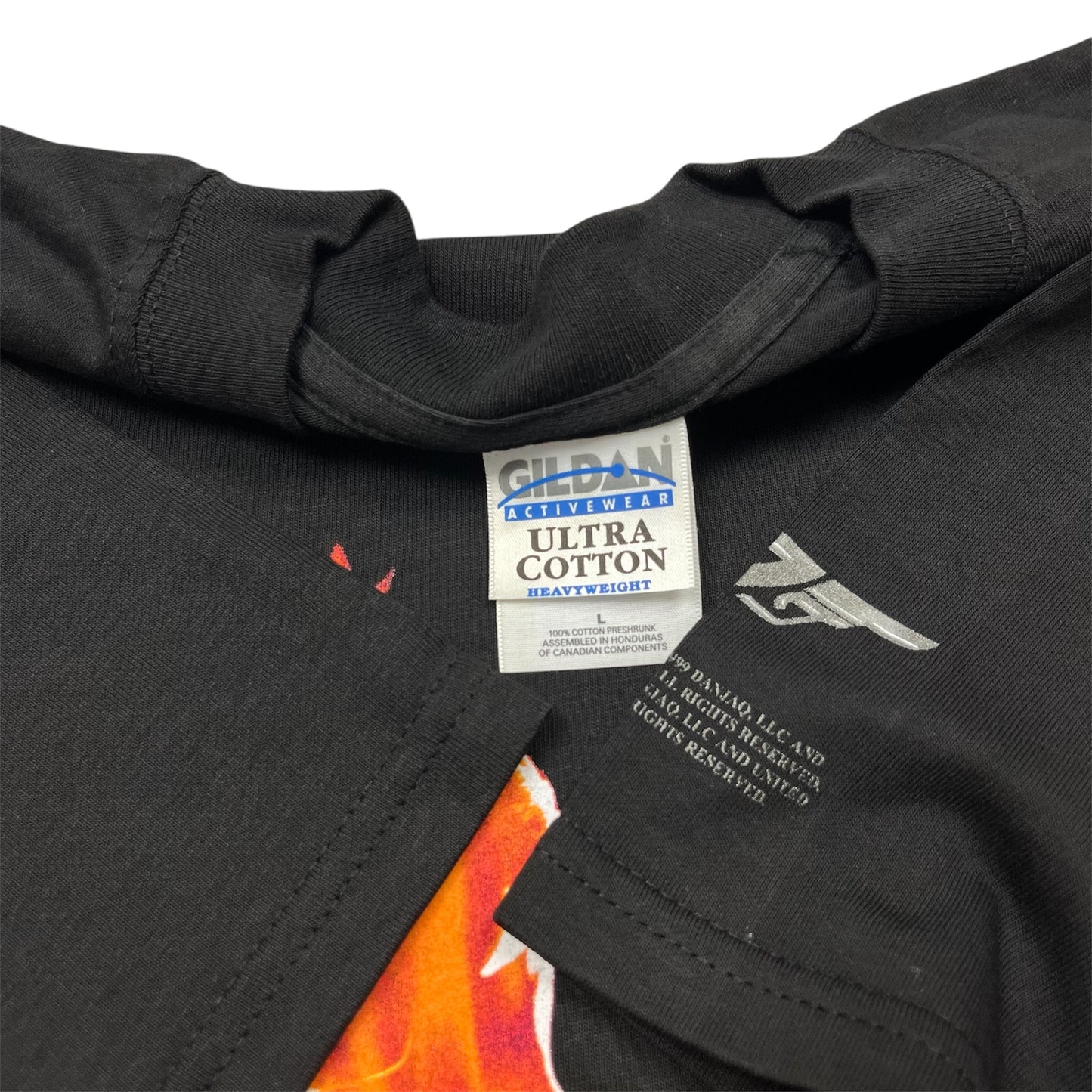 1999 007: The World is not Enough Movie Promo tee / L