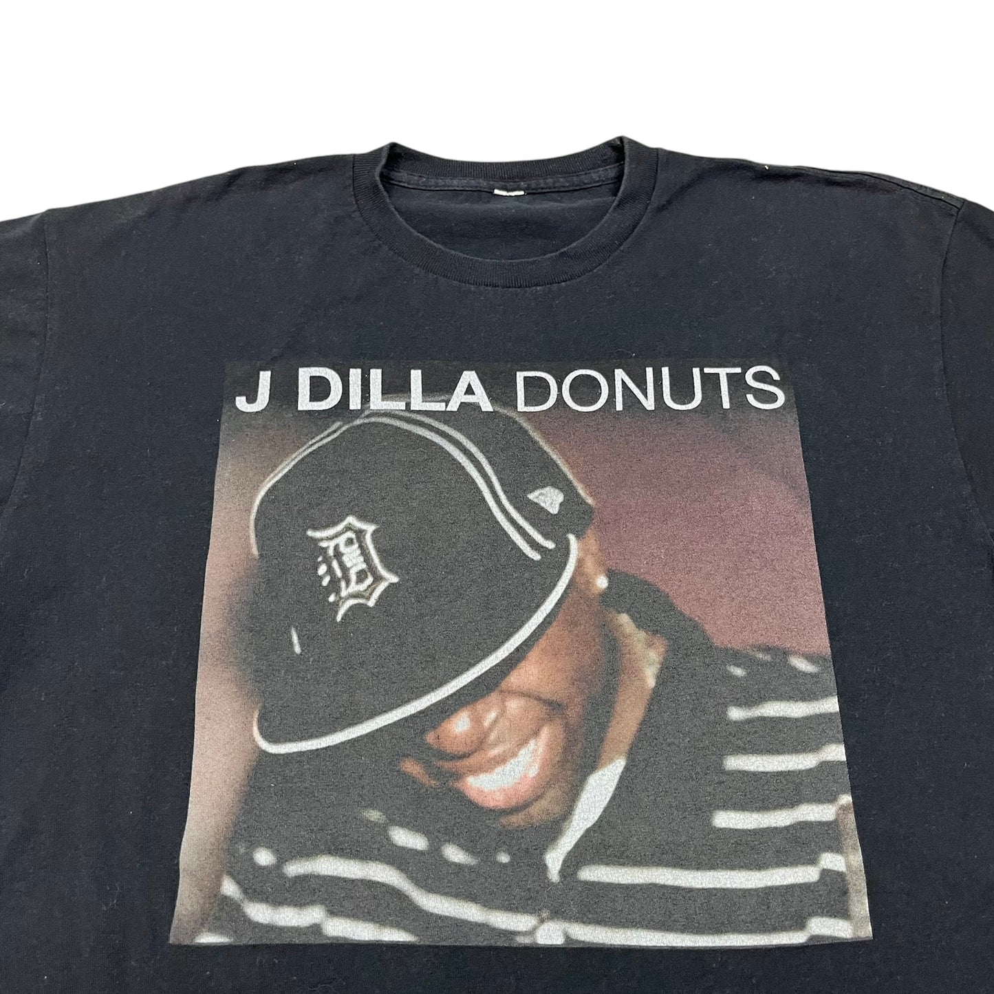 Y2K STONE THROW J DILLA “DONUTS” Tee / L